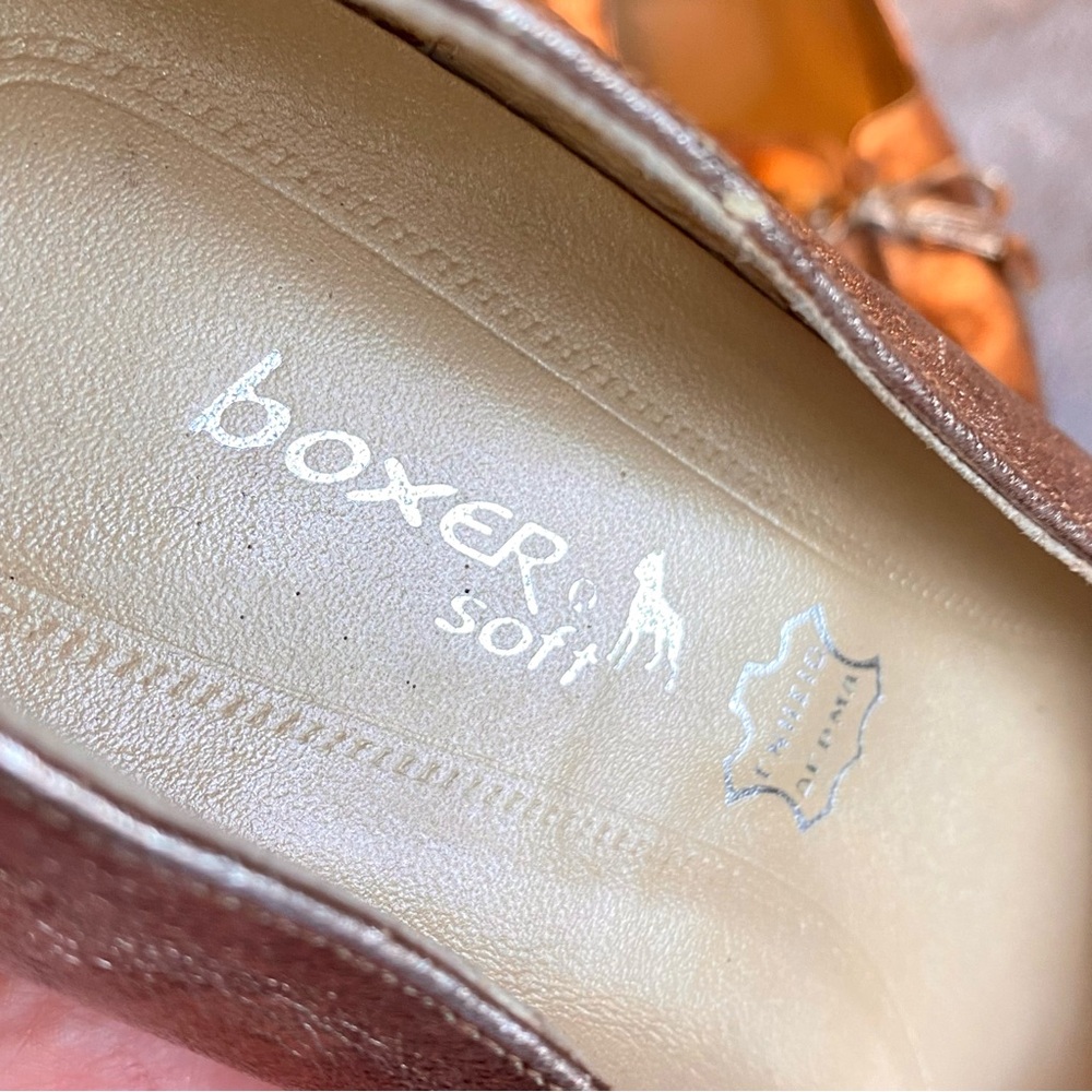 Boxer Soft, bronze, silver and gold wash, ladies pumps. size euro 39.